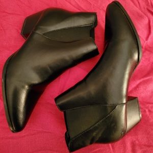 Chelsea Boots